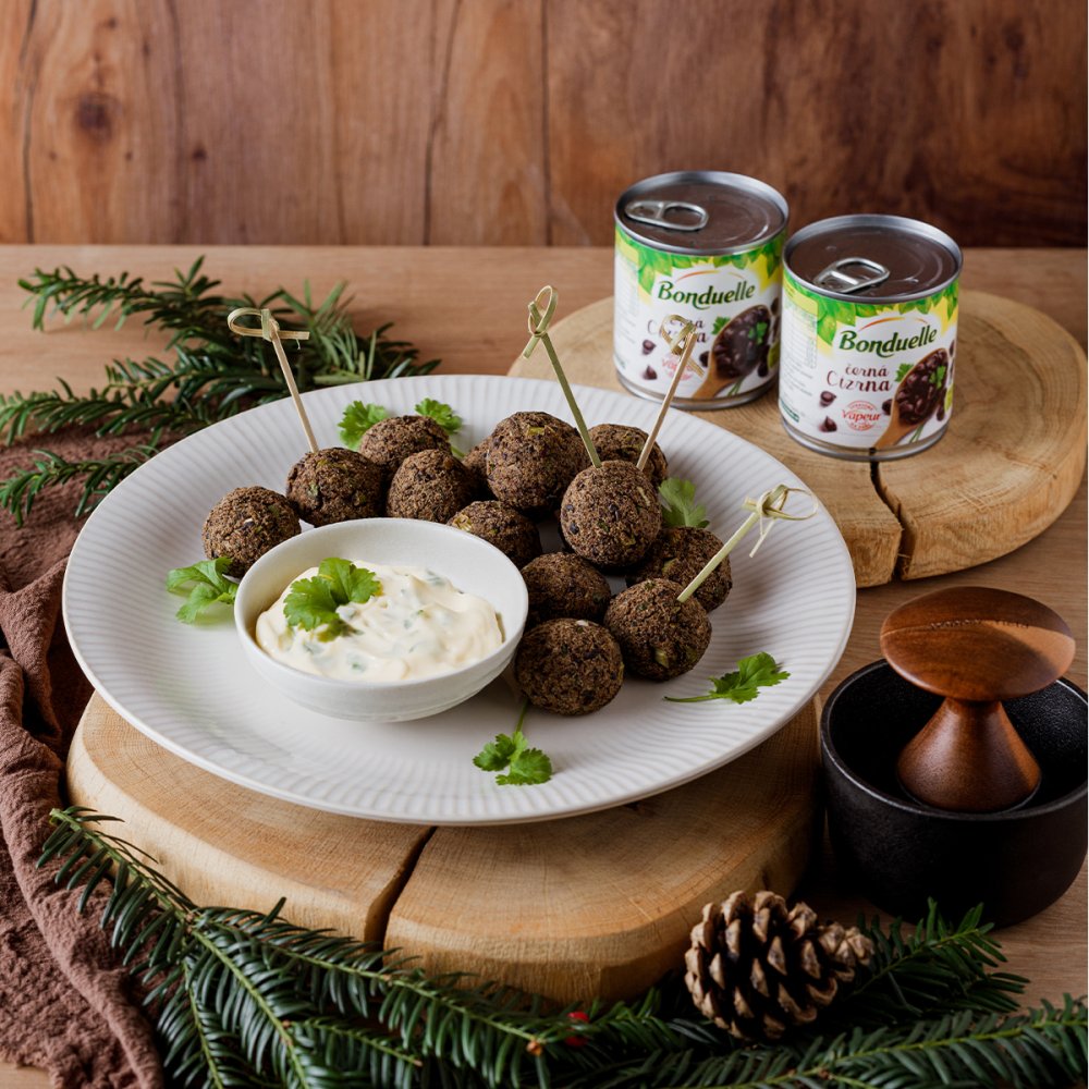 Falafel z černé cizrny s houbami