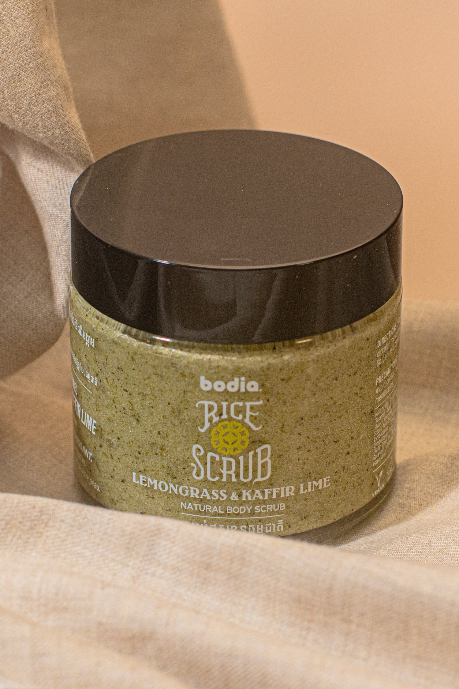 Bodia body pink scrub – lemongrass & camphor lime 