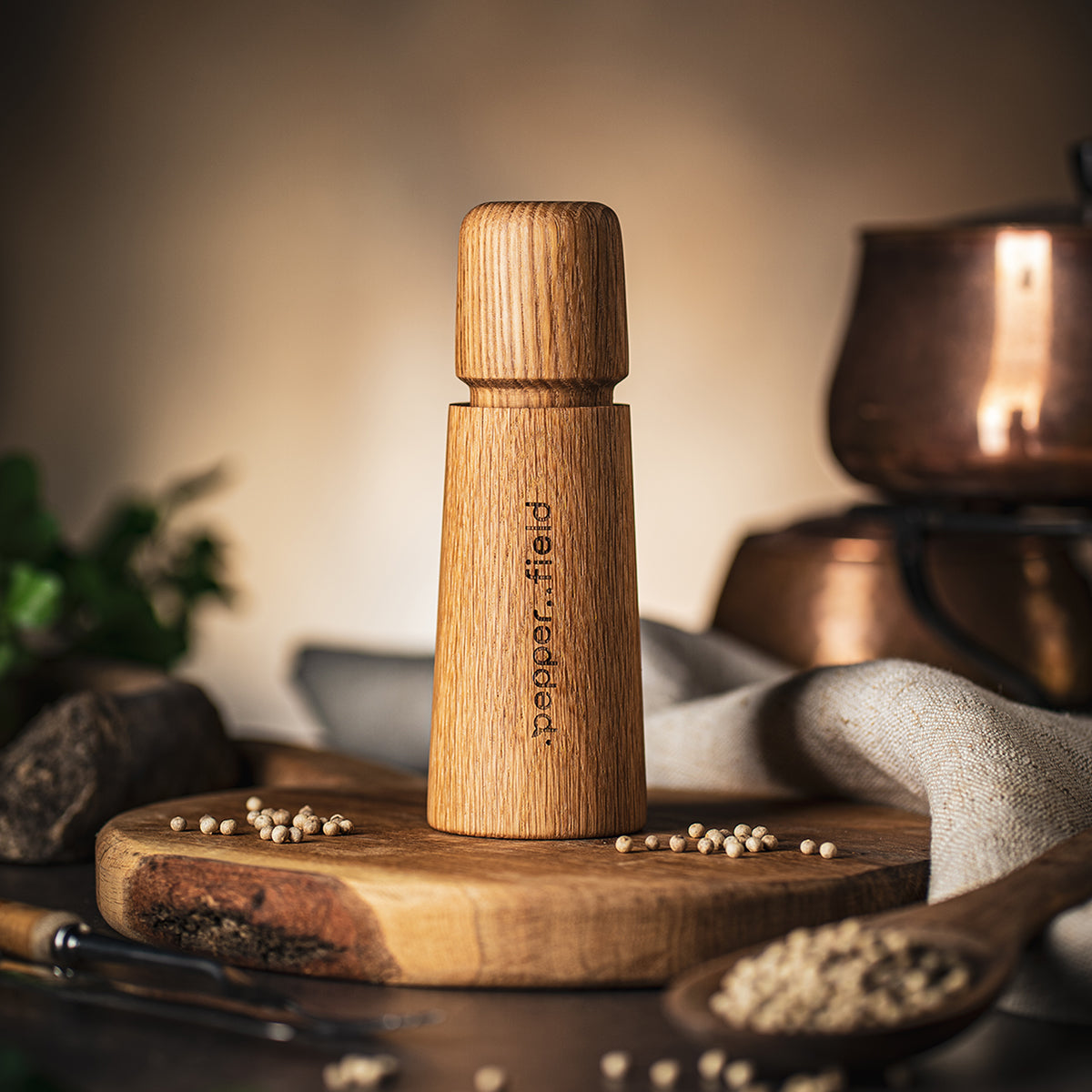 Natural Scandinavian pepper mill (17cm)